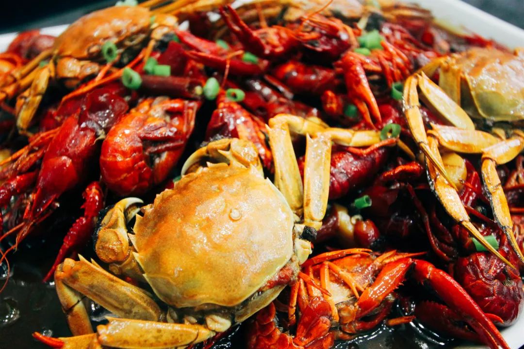 蝦兵蟹將火爆來(lái)襲！海鮮盛宴等你開(kāi)啟